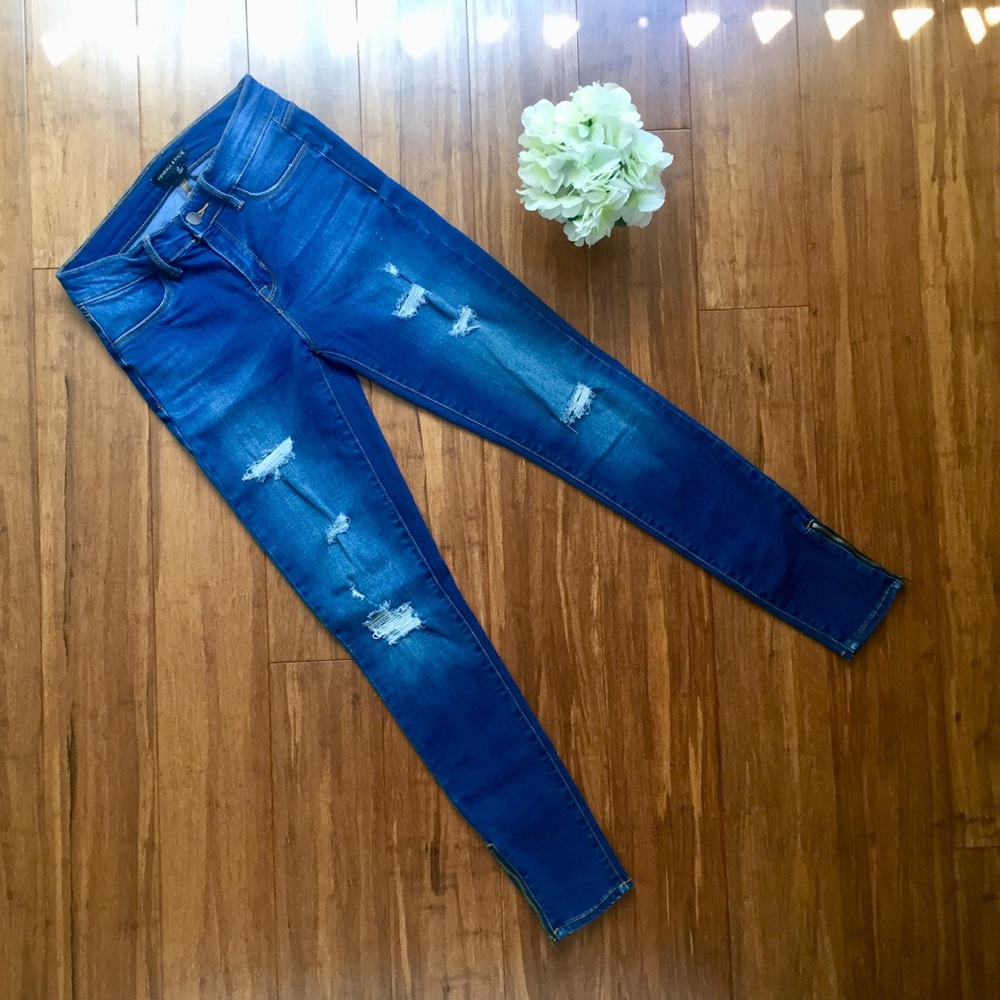 Ripped Ankle Zip Jeans